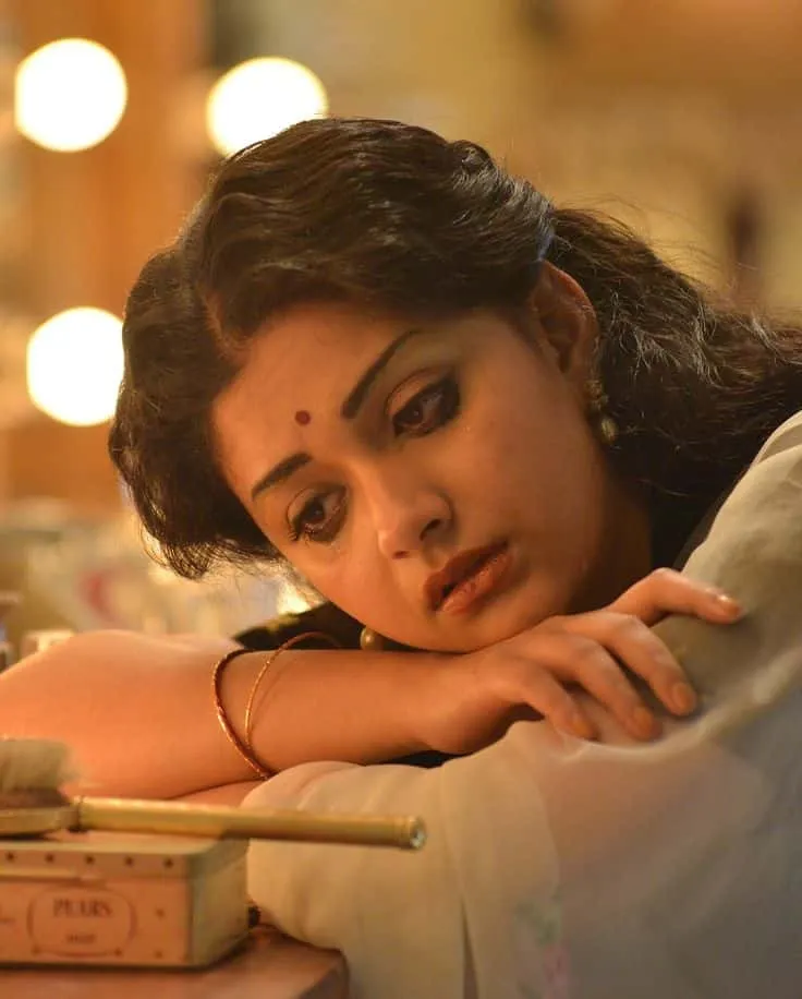 Alone Girl Dp For Whatsapp Profile