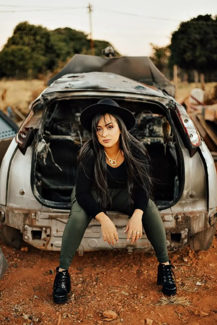 Attitude Stylish Girl Pic